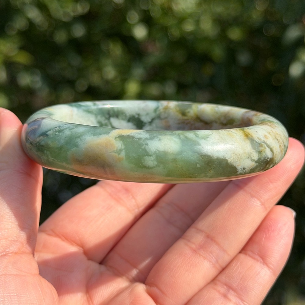 60.5mm inner diameter natural Xiuyu jade bangle 1204